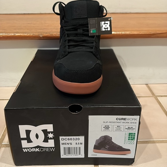 DC Black High-Tops with Brown Soles XTR Steel Toe - Picture 2 of 7